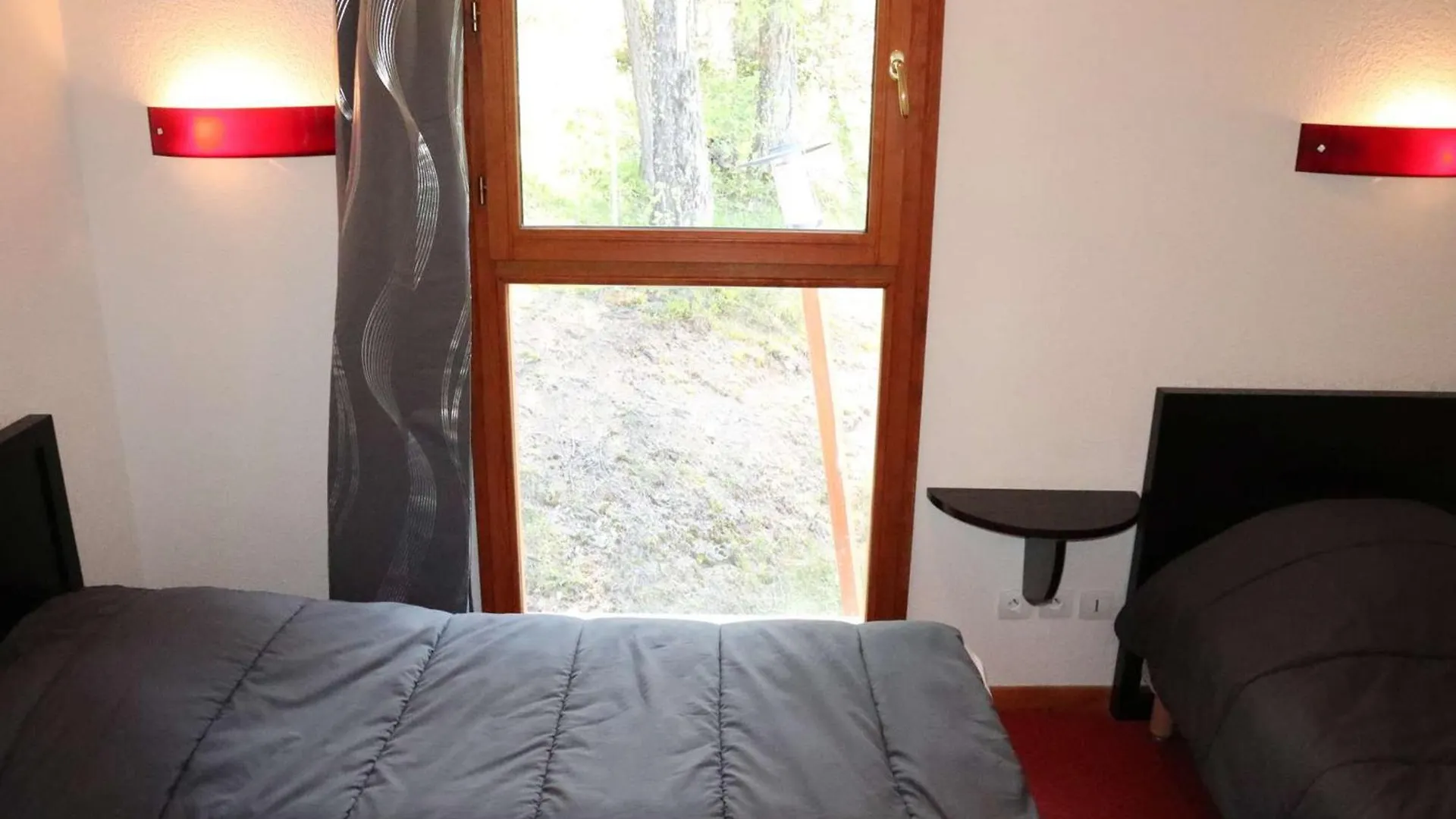 Chalet Mitoyen Aux Orres Avec Piscine Chauffee, Sauna, Hammam - Skis Aux Pieds - 6 Pers. - Fr-1-322-110 Les Orres Francia