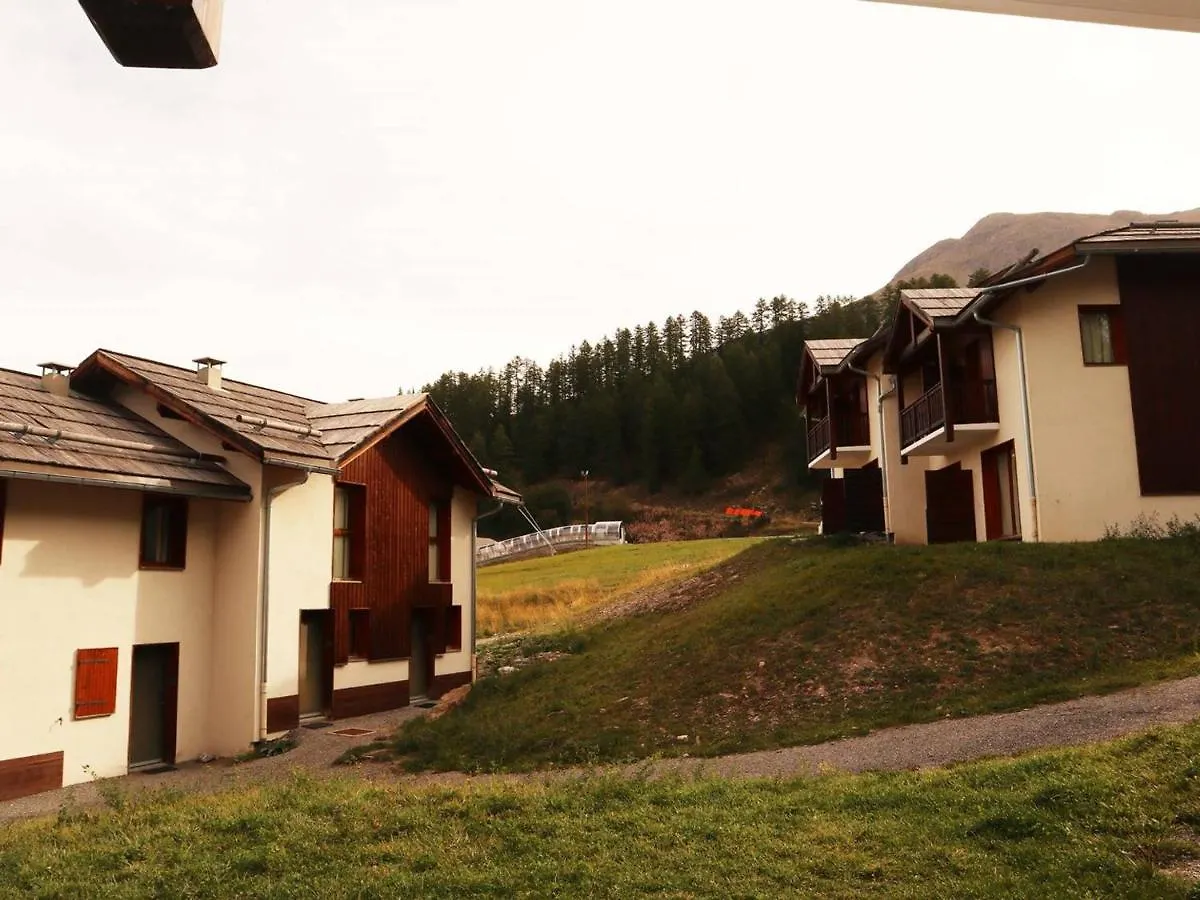 Chalet Mitoyen Aux Orres Avec Piscine Chauffee, Sauna, Hammam - Skis Aux Pieds - 6 Pers. - Fr-1-322-110 Villa Les Orres 0*,  France